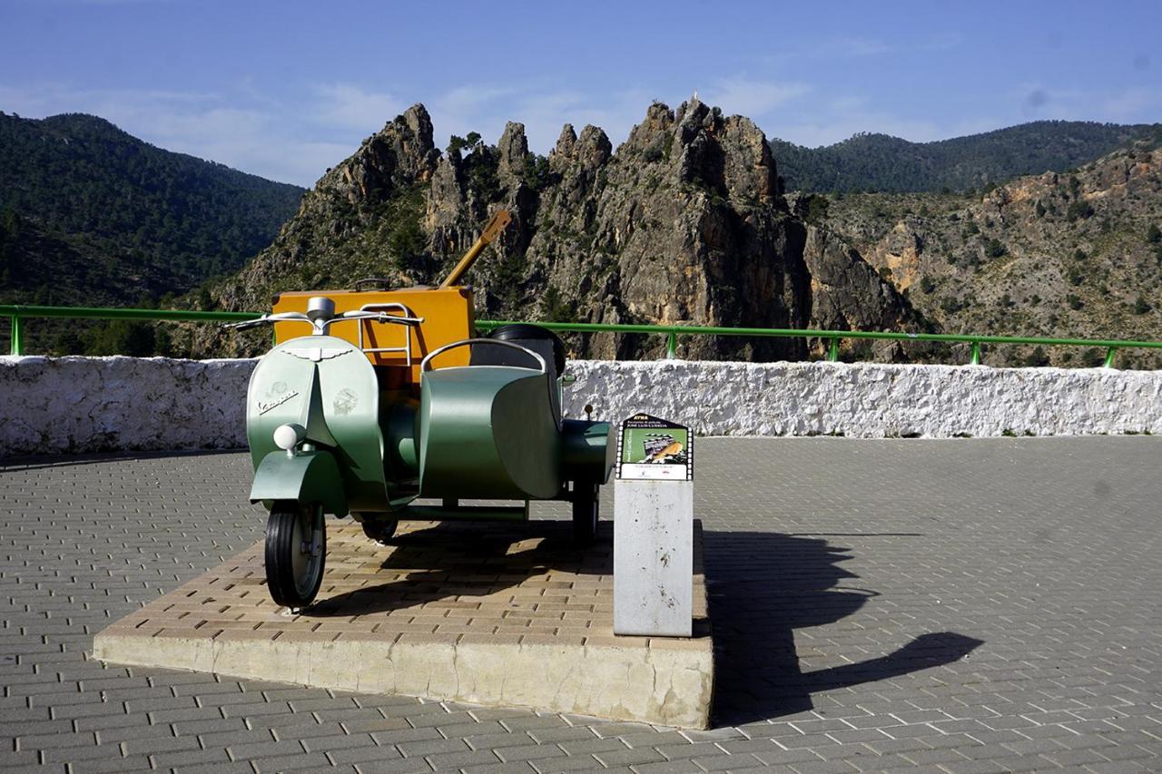Alojamientos Rurales Entre Rocas Aýna Esterno foto