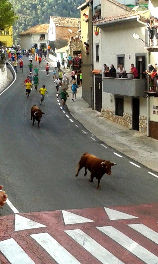 Alojamientos Rurales Entre Rocas Aýna Esterno foto