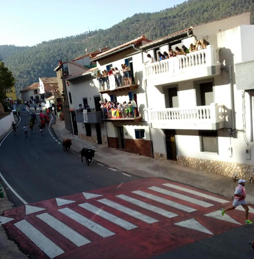 Alojamientos Rurales Entre Rocas Aýna Esterno foto